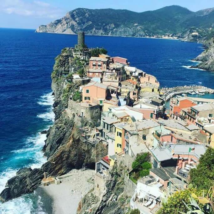 La Casa Del Forziere Verde La Spezia Eksteriør billede
