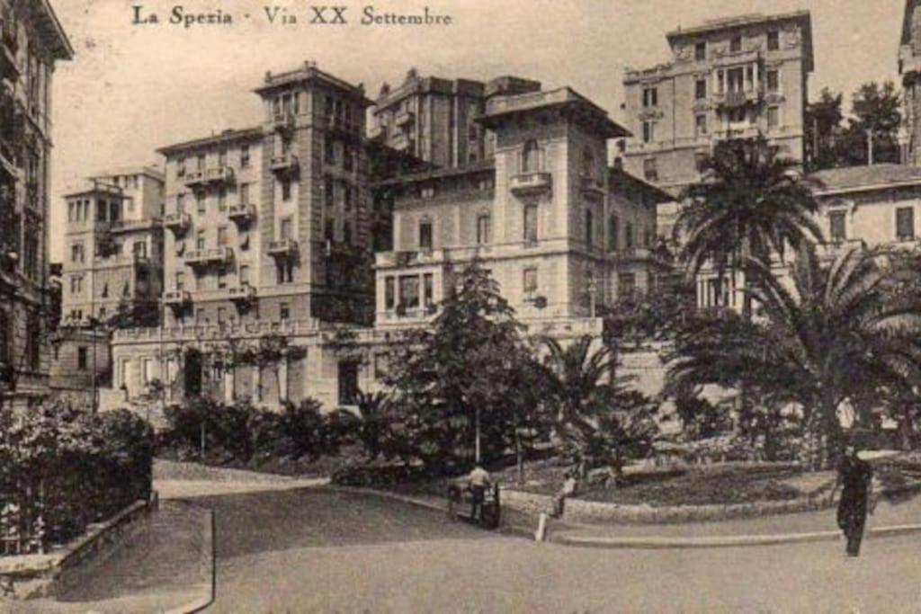 La Casa Del Forziere Verde La Spezia Eksteriør billede
